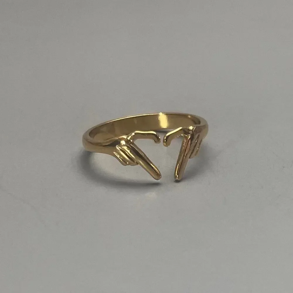 y2k 2000s vintage gold hand heart ring